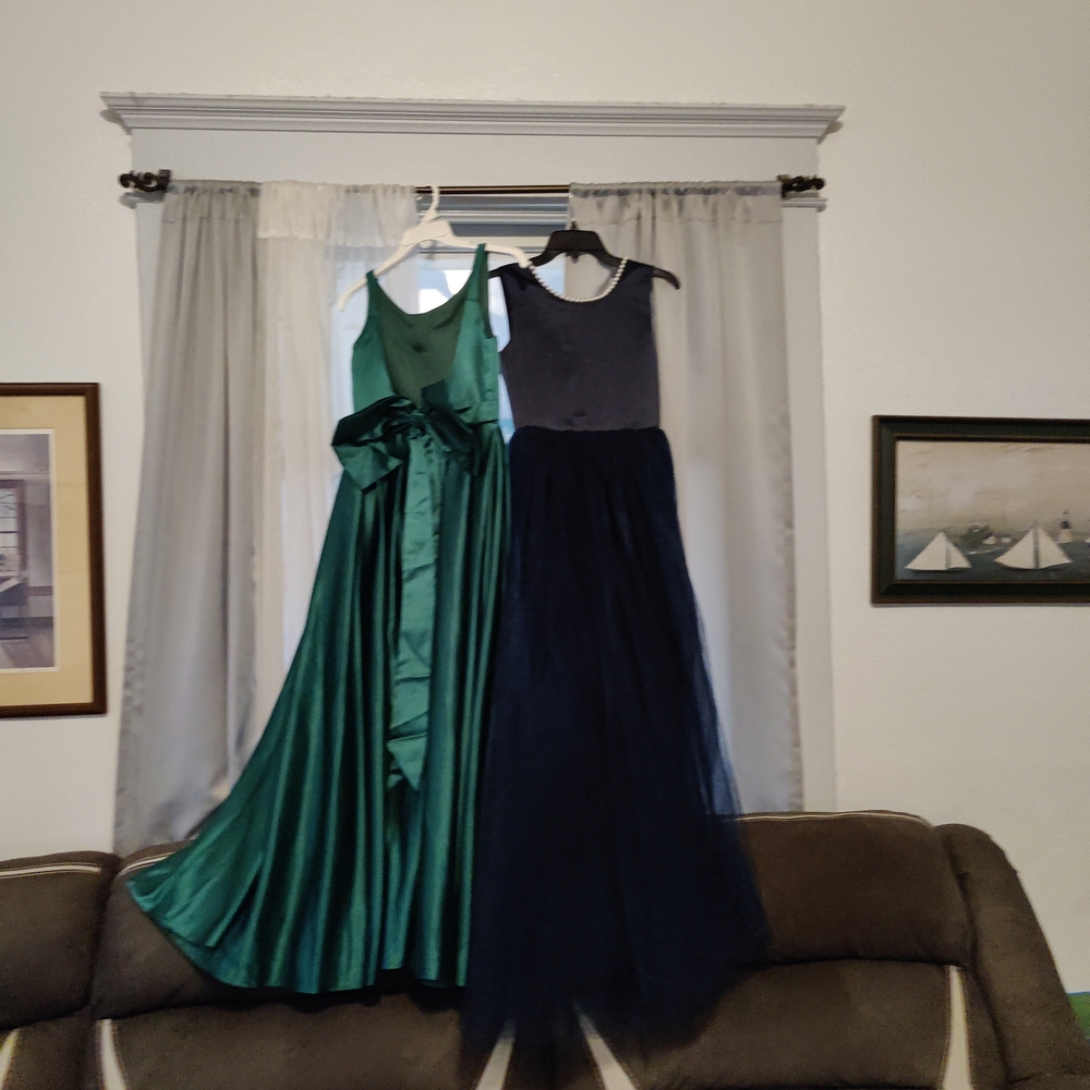 New You Get Both Elegant Green and Navy Kids Dresses - Picture 3 of 16